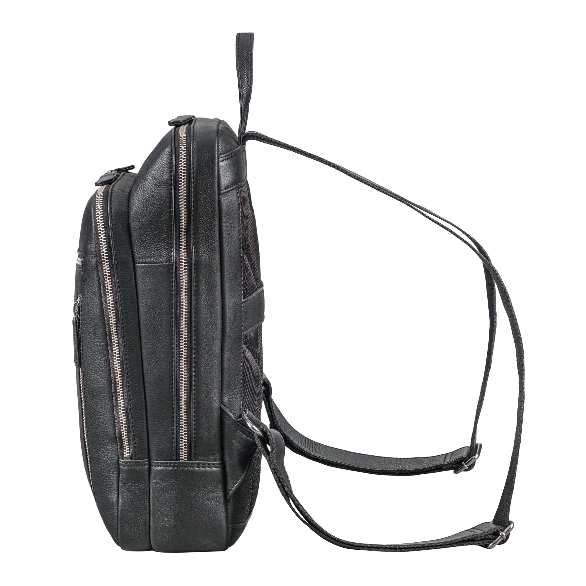 Tagesrucksack Leder schwarz aus der seitlichen Perspektive
