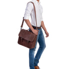 Mann Herren Schultertasche Laptoptasche Lehrertasche braun